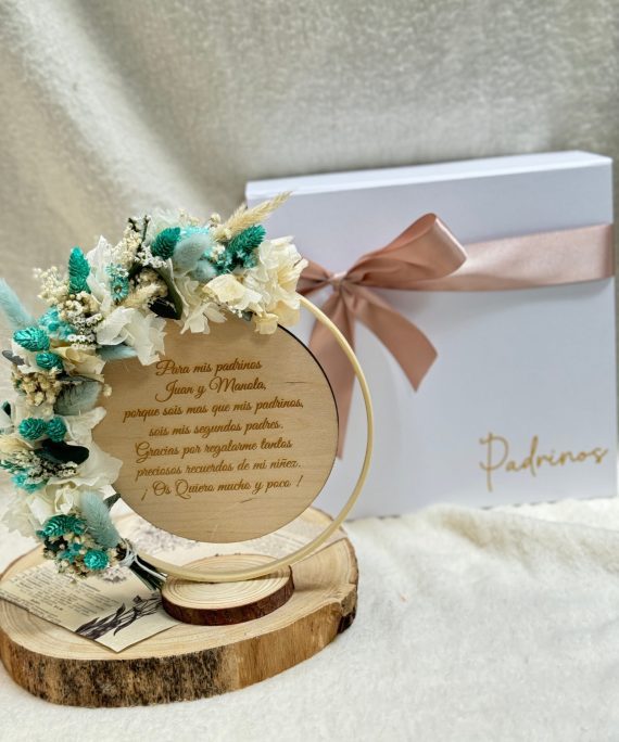Corona con base de madera
