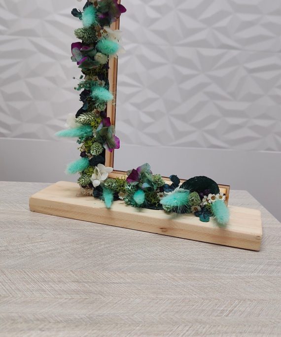Iniciales de madera con flores